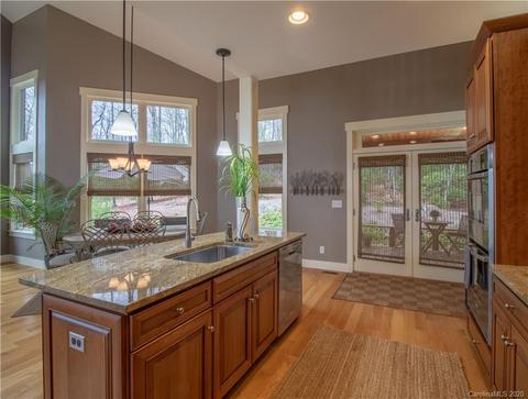 199 Walker Rdg, Little Switzerland, NC 28749 photo 17