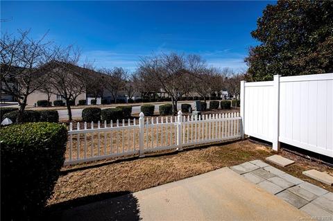 1910 Travertine Ln, Fort Mill, SC 29708 photo 23