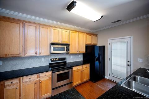 1910 Travertine Ln, Fort Mill, SC 29708 photo 8