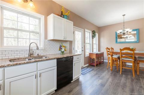 2017 Hunters Ridge Rd, Lancaster, SC 29720 photo 4