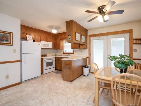 2402 Honeycutt Simpson Rd, Monroe, NC 28110 photo 9