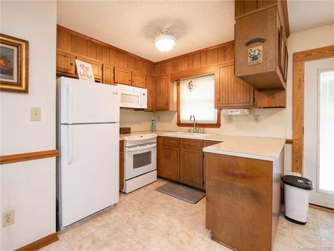 2402 Honeycutt Simpson Rd, Monroe, NC 28110 photo 11
