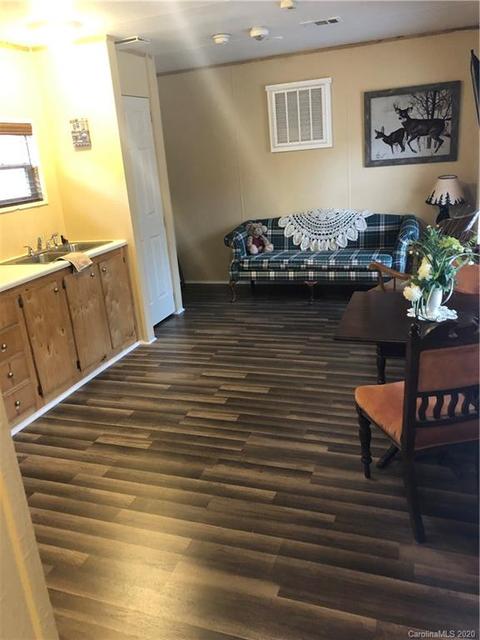 125 Traders Loop, Maggie Valley, NC 28751 photo 10