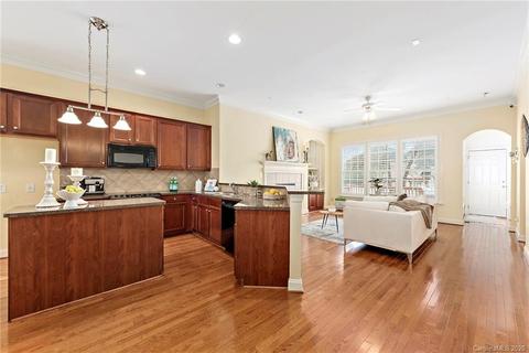 527 Fourth Baxter Xing, Fort Mill, SC 29708 photo 9