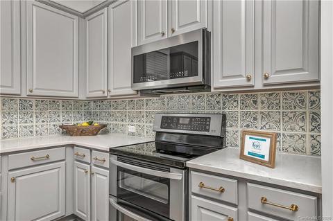 647 Bracket St, Fort Mill, SC 29708 photo 7