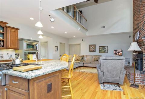 3784 E Maiden Rd, Maiden, NC 28650 photo 12