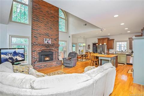 3784 E Maiden Rd, Maiden, NC 28650 photo 9