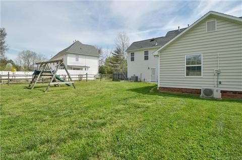2203 Windy Hill Ln, Monroe, NC 28110 photo 5