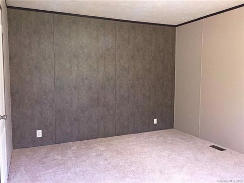 385 Davidson Rd, Clover, SC 29710 photo 7
