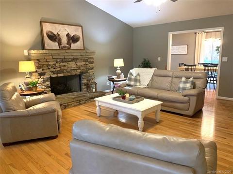 150 Mule Pen Rd, Sylva, NC 28779 photo 2