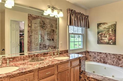 6 Warbler Dr, Fletcher, NC 28732 photo 17