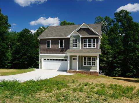 978 Maple Glen Dr, Conover, NC 28613 photo 2