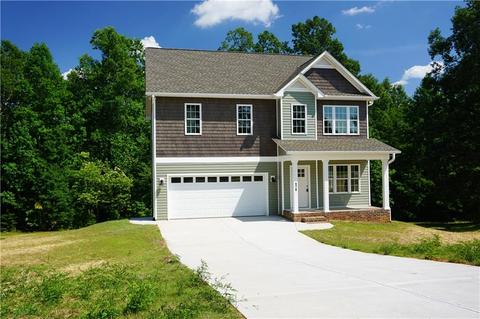 978 Maple Glen Dr, Conover, NC 28613 photo 1
