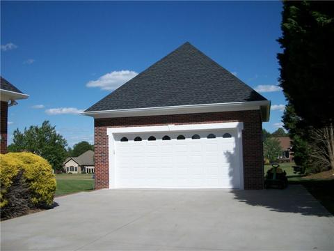 3620 Bermuda Dr, Conover, NC 28613 photo 2