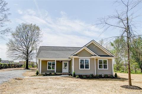 5013 Willow Run Dr, Monroe, NC 28110 photo 2