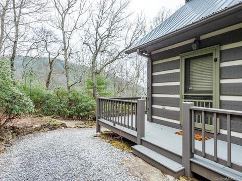 460 Fairview Forest Dr, Fairview, NC 28730 photo 5