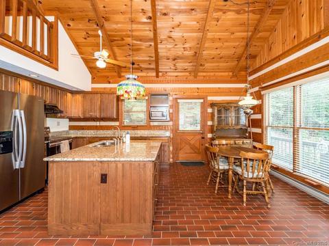 460 Fairview Forest Dr, Fairview, NC 28730 photo 15