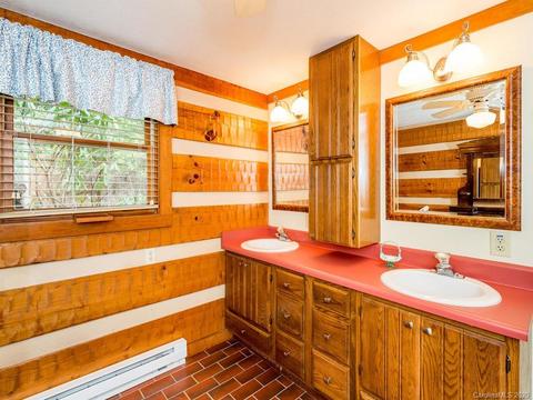 460 Fairview Forest Dr, Fairview, NC 28730 photo 22
