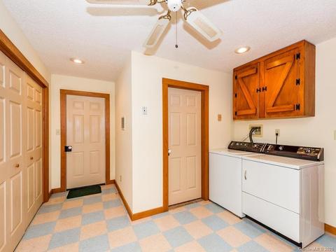 460 Fairview Forest Dr, Fairview, NC 28730 photo 30