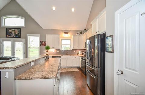 3215 Baucom Manor Rd, Monroe, NC 28110 photo 8