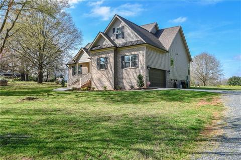 3215 Baucom Manor Rd, Monroe, NC 28110 photo 3