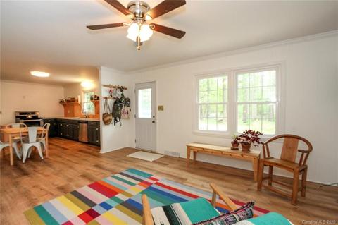 9800 Windrift Rd, Charlotte, NC 28215 photo 8