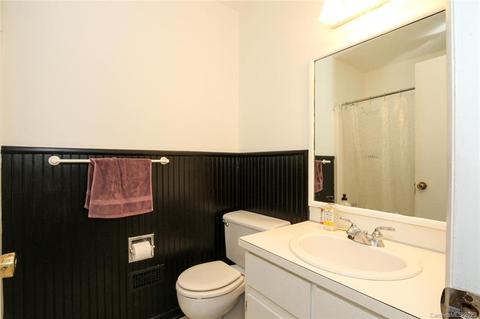 9800 Windrift Rd, Charlotte, NC 28215 photo 21