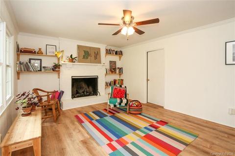 9800 Windrift Rd, Charlotte, NC 28215 photo 7