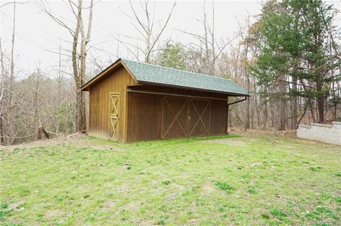 1054 Golden Rd, Tryon, NC 28782 photo 10