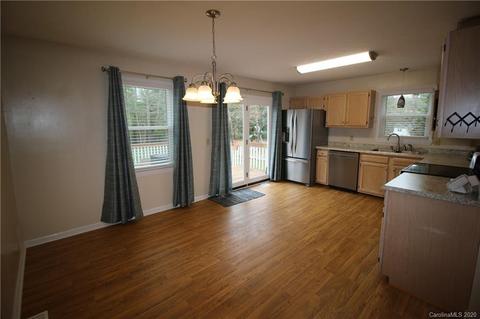 202 Sequoyah Cir, Morganton, NC 28655 photo 8