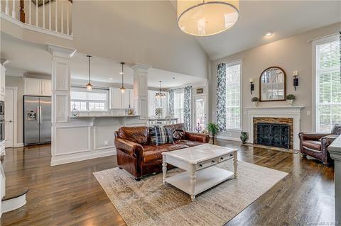 2302 Pine Run, Tega Cay, SC 29708 photo 12