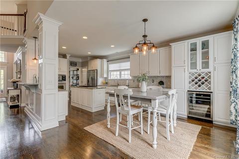 2302 Pine Run, Tega Cay, SC 29708 photo 1