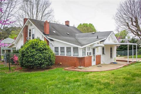 314 Main St, Morganton, NC 28655 photo 3