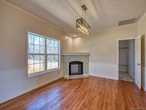 33 Brian Dr, Canton, NC 28716 photo 7