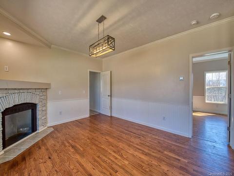 33 Brian Dr, Canton, NC 28716 photo 9