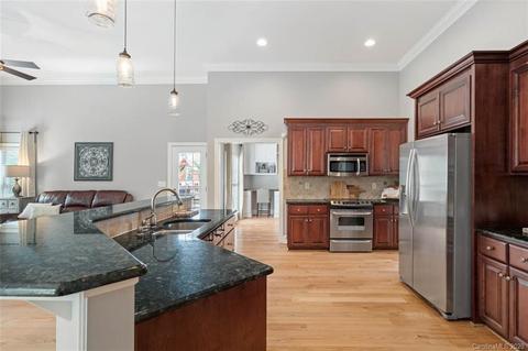 296 Bent Tree Dr, Stanley, NC 28164 photo 7