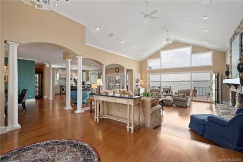 20707 Pointe Regatta Dr, Cornelius, NC 28031 photo 4