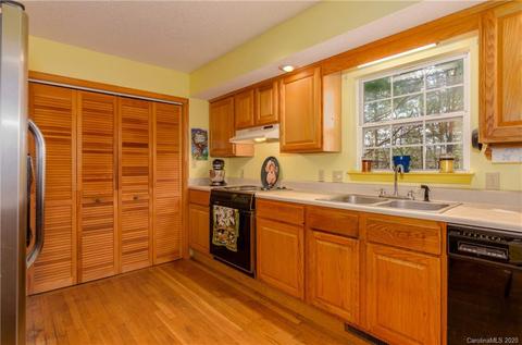 125 Sunkist Rd, Brevard, NC 28712 photo 8