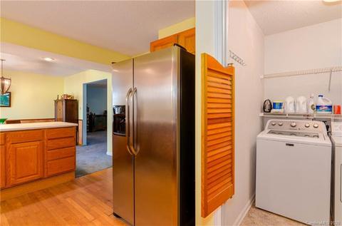 125 Sunkist Rd, Brevard, NC 28712 photo 9
