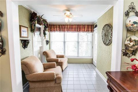177 Mariners Point Ln, Hickory, NC 28601 photo 11