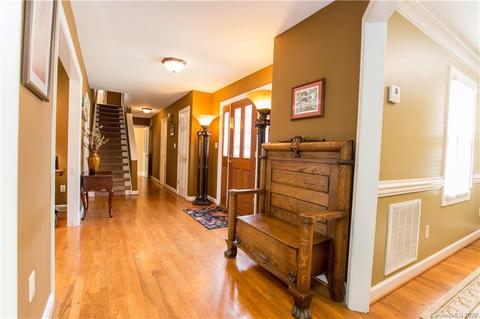 177 Mariners Point Ln, Hickory, NC 28601 photo 4