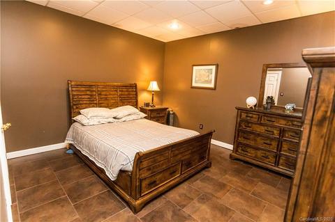 177 Mariners Point Ln, Hickory, NC 28601 photo 26