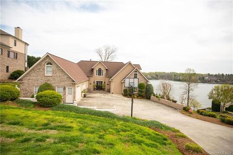 177 Mariners Point Ln, Hickory, NC 28601 photo 2