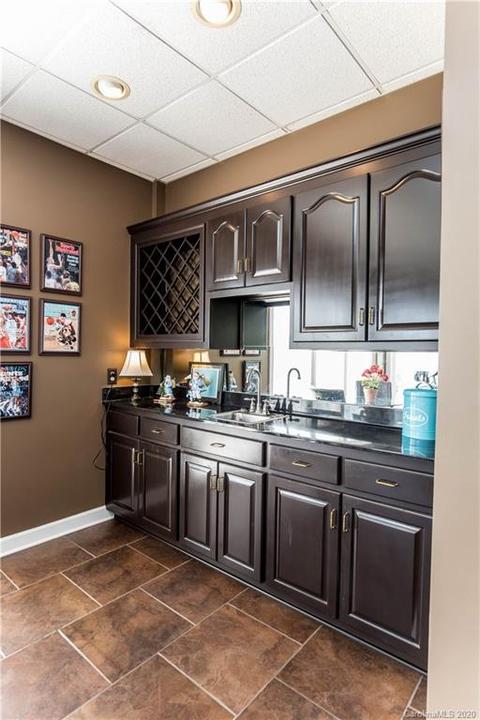 177 Mariners Point Ln, Hickory, NC 28601 photo 25