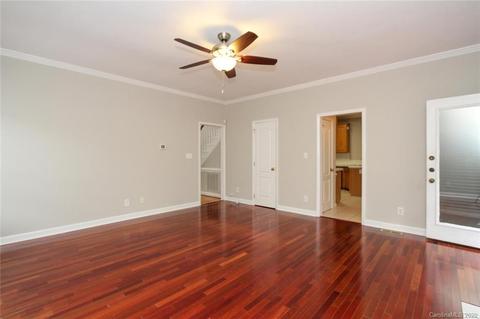 8133 Forest Shadow Cir, Cornelius, NC 28031 photo 9