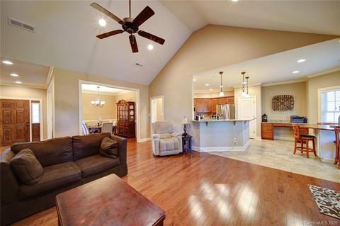 1104 Ruthburn Ct, Lancaster, SC 29720 photo 20