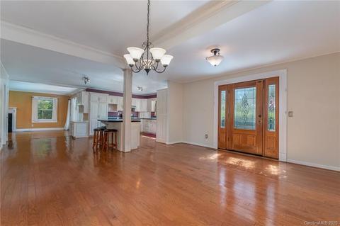 60 Bickford Ave, Tryon, NC 28782 photo 3