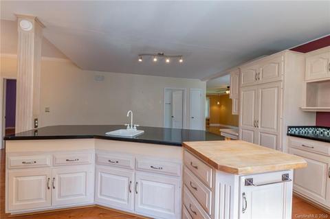 60 Bickford Ave, Tryon, NC 28782 photo 7