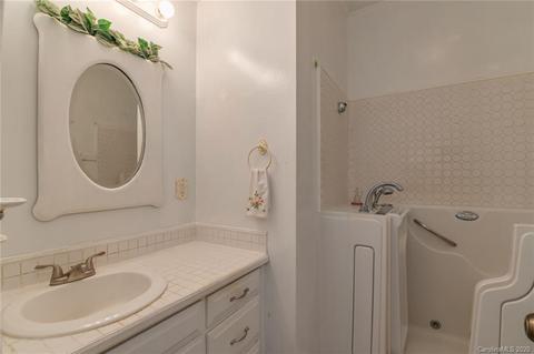 60 Bickford Ave, Tryon, NC 28782 photo 16