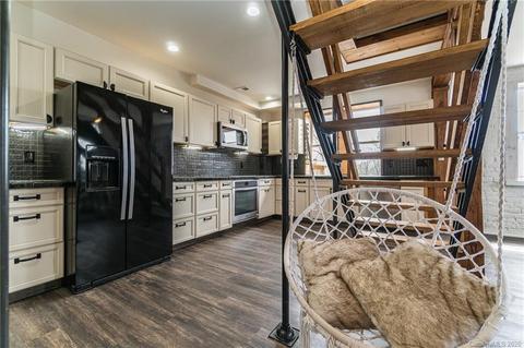 1367 Webster Rd, Sylva, NC 28779 photo 4